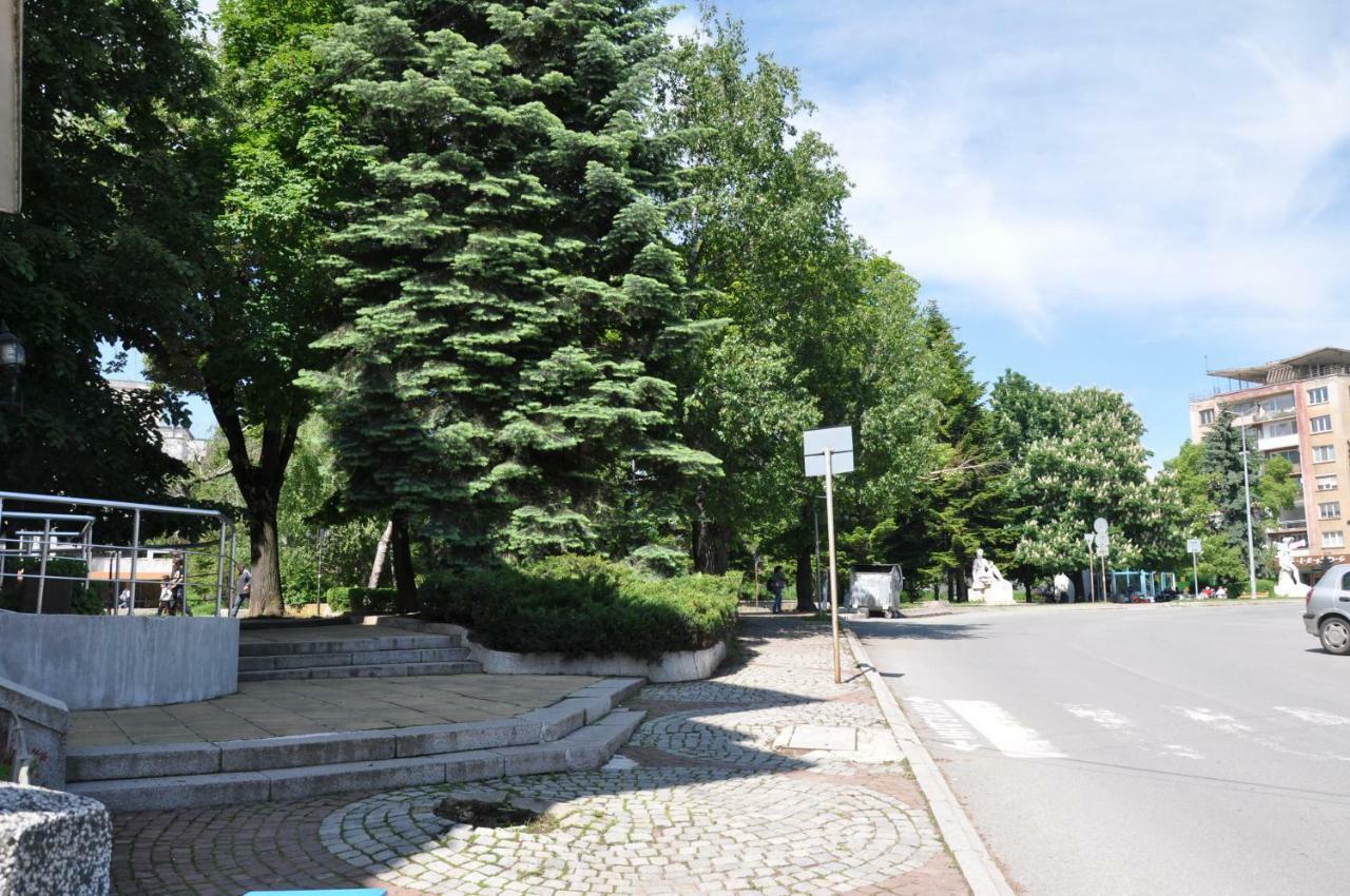 Къща За Гости Ирис Kyustendil Exterior photo